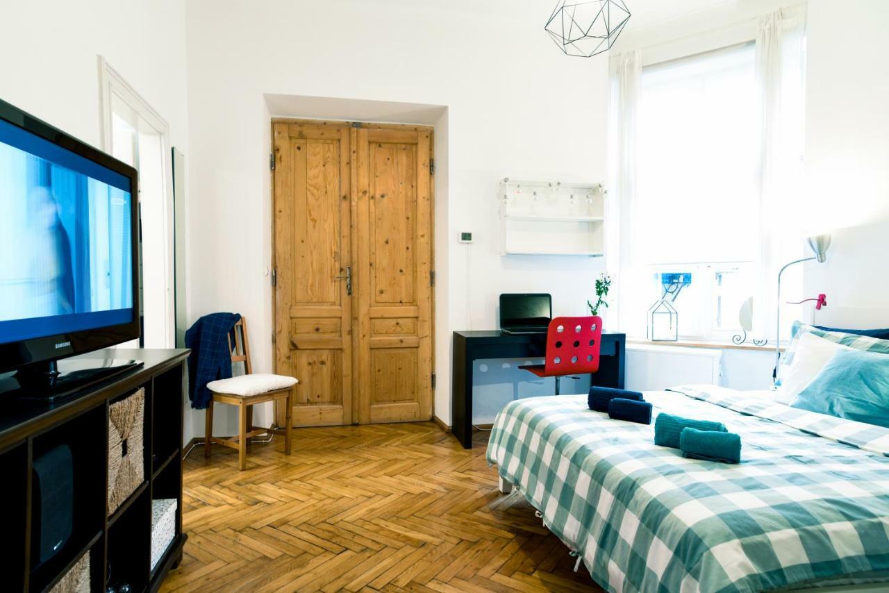 Large And Cozy Apartment 60 M2, Cracow Old Town Krakow Exterior photo